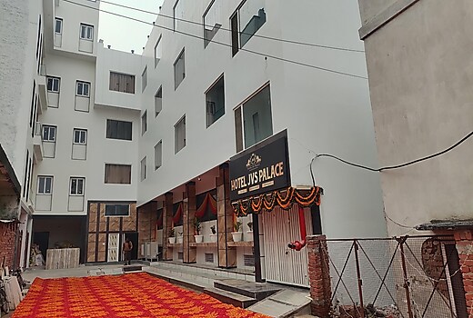 HOTEL JVS PALACE