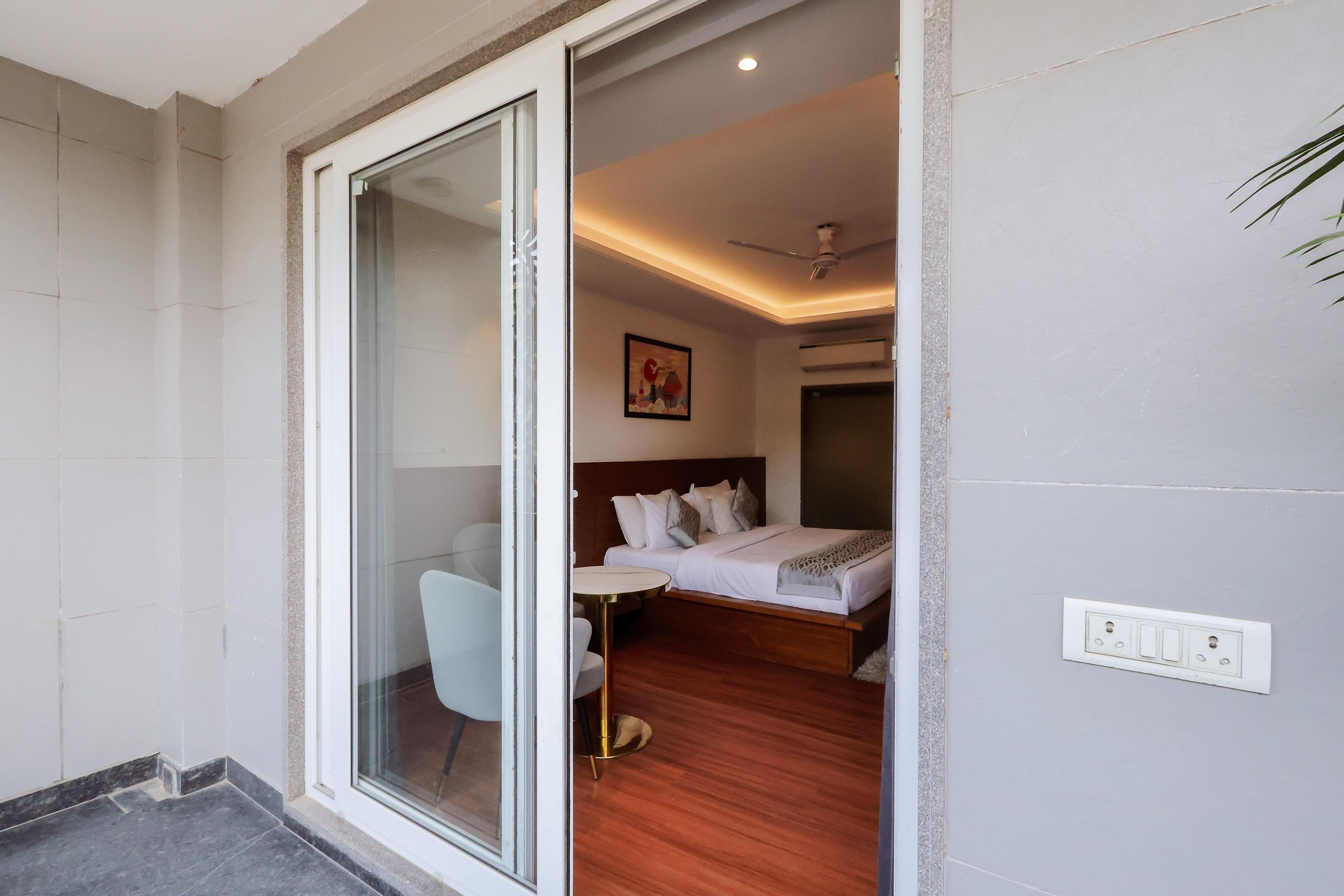 Nikko Premier - Near Medanta Hospital, Gurgaon - Tap to explore photos