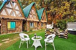 Nemo: Premium Luxury AC Cottage in Vagator, Goa