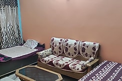 Cheerful Home Stay Ayodhya, Ayodhya