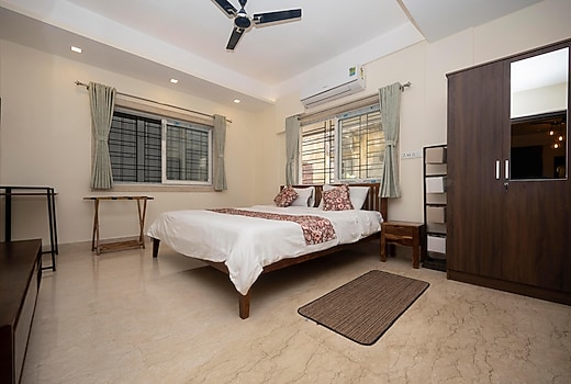 Lake Side Suites