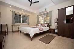 Lake Side Suites, Kolkata