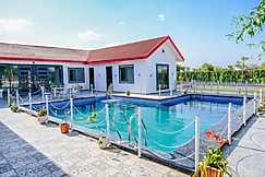 Wild Woods Italian Farmstay, Jalor