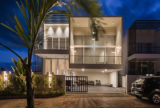 Diamond Blue Pool Palace By JadeCaps