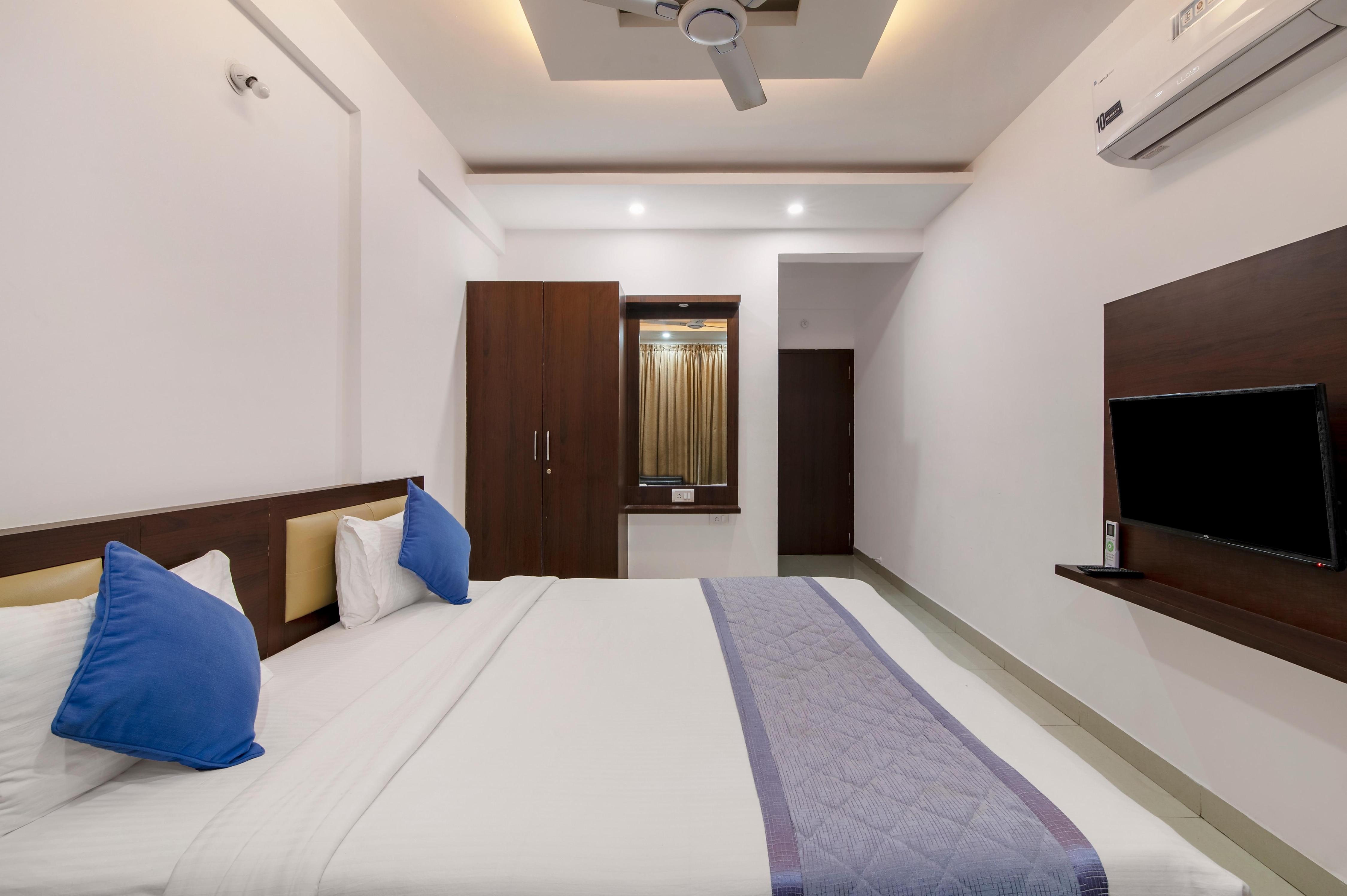 Gateway Premium Inn - Tap to explore photos