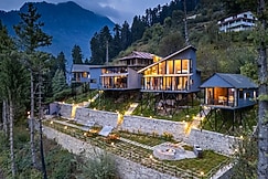 Montane Chalet Manali, Manali