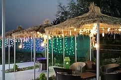 Garden of Eden | Next to Dal Lake, Srinagar