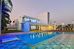 The Lake Cameo Villa 6BHK with pvt Pool, Wadgaon