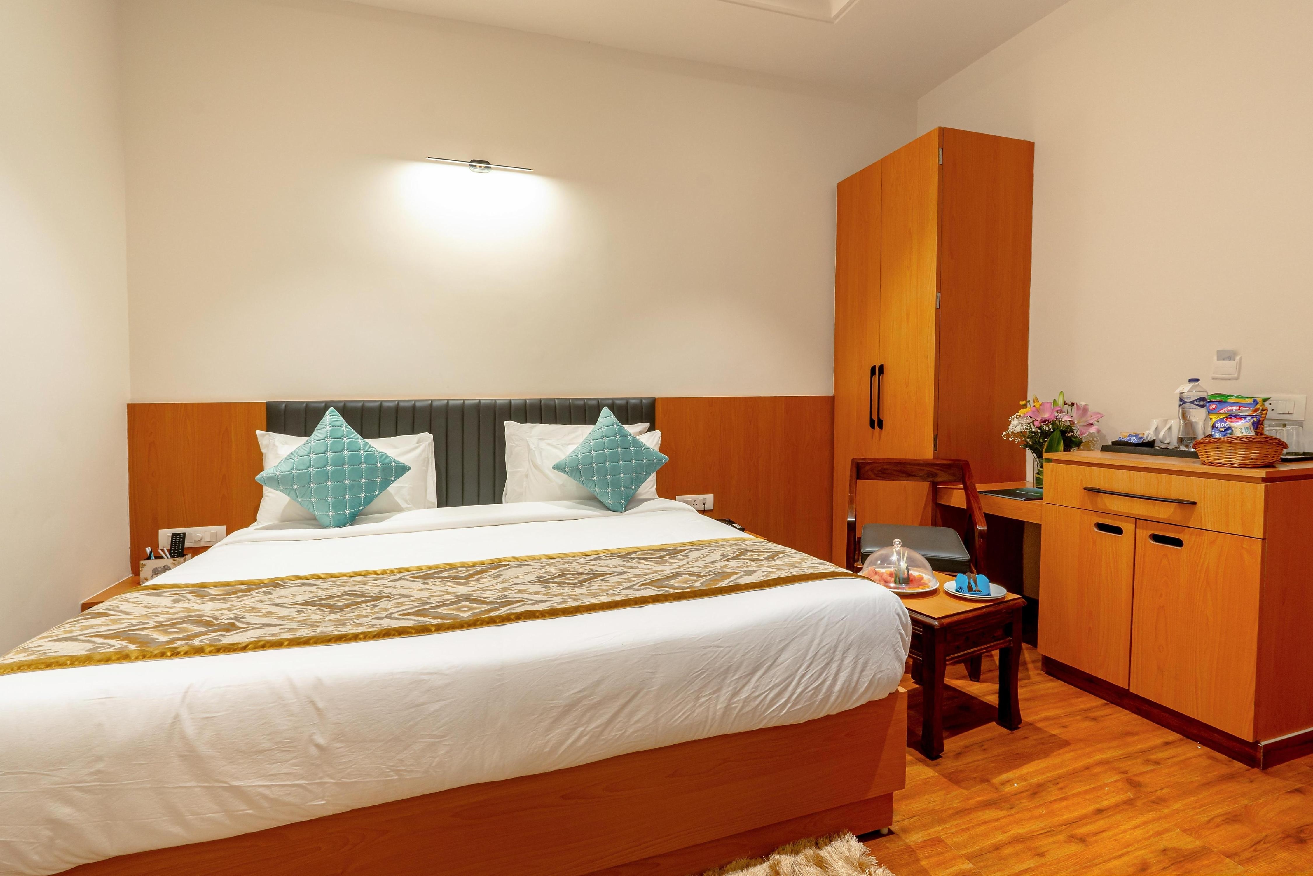 Hotel Xenious Micro Amritsar - Tap to explore photos