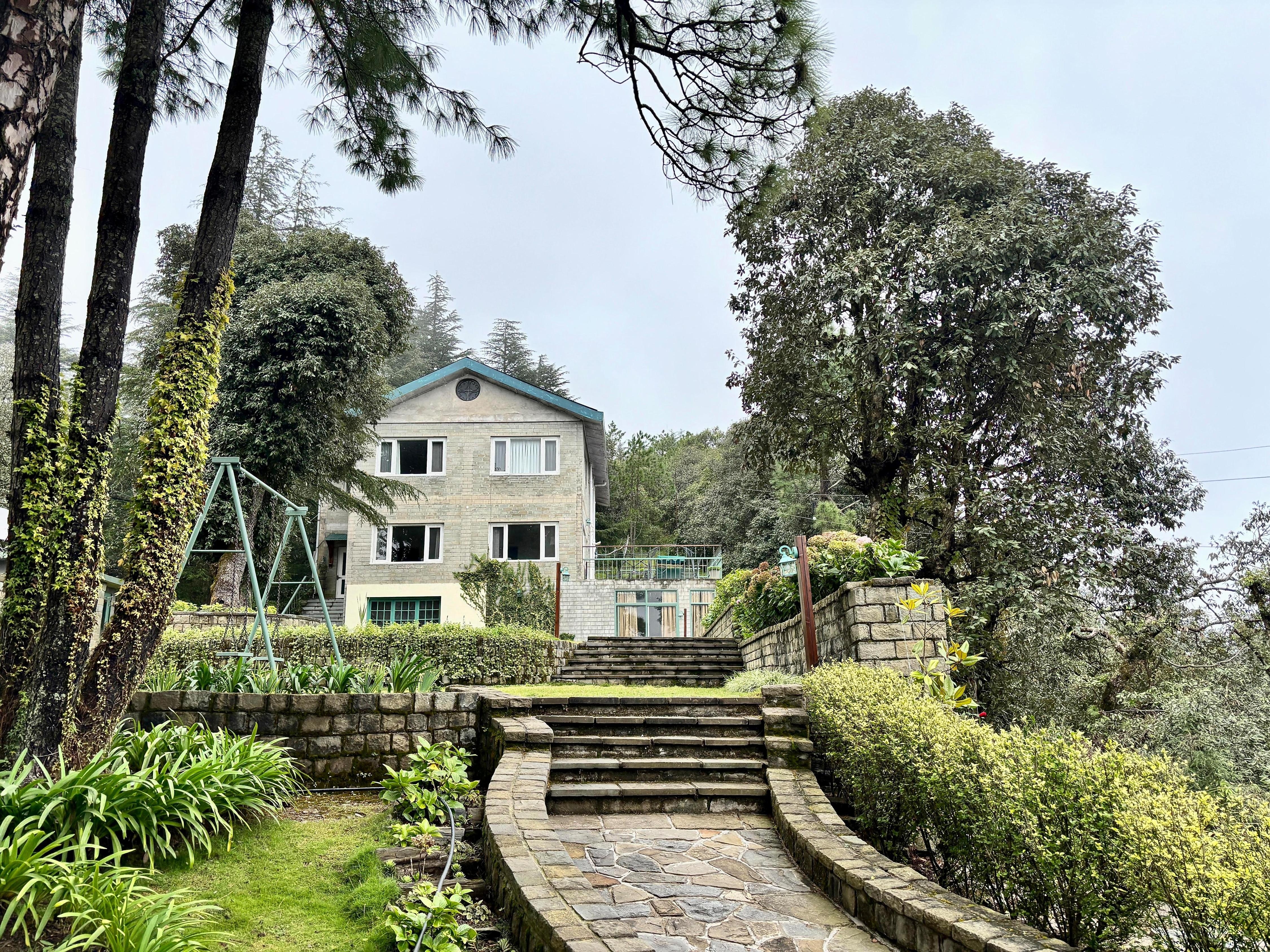 Photos of 4 bedroom Bungalow with garden near Chail Sanctuary | WoodRose -  Chail Hotel on Goibibo