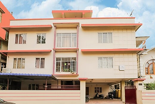 D2Stay Homestay Near Paltan Bazar