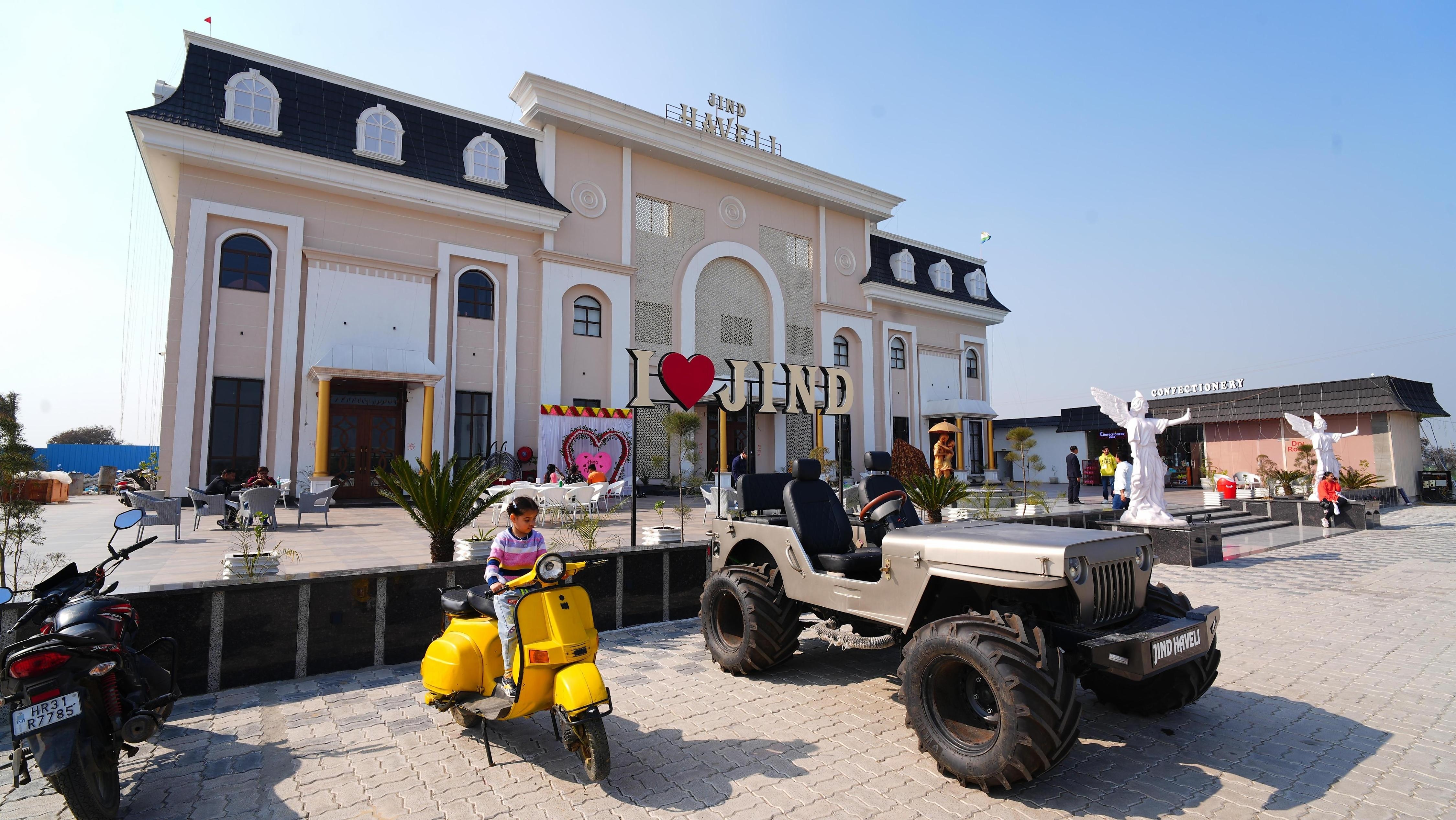 JIND HAVELI - Tap to explore photos