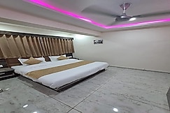 Hotel Lake Palace By G L Group, Ahmedabad