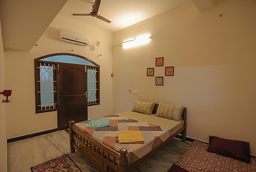 Comfy 2BHK Near Rock Beach
