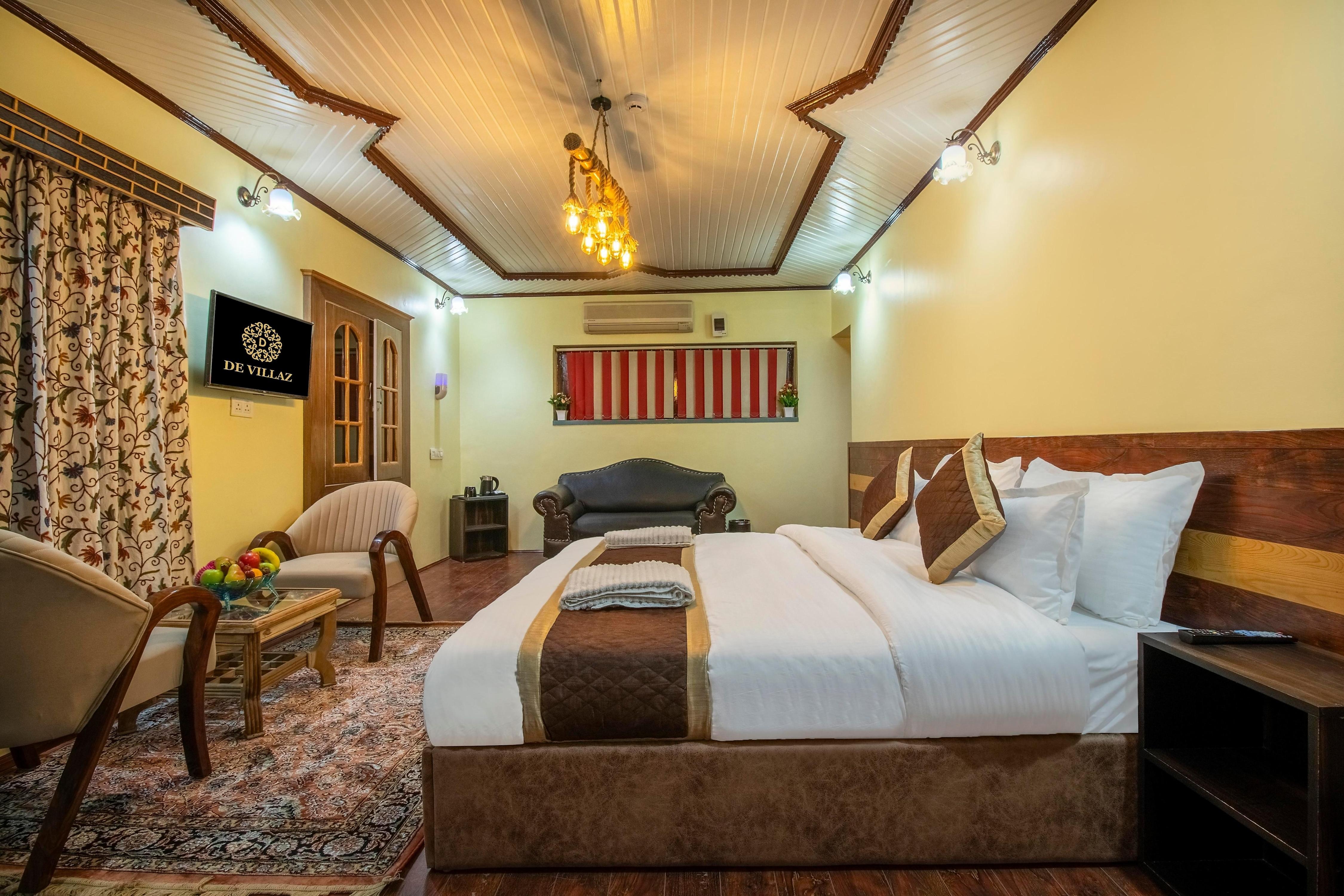 Hotel De Villaz Luxury Nearby Srinagar Airport - Tap to explore photos