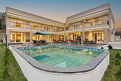 SaffronStays Sukh Saklana Haveli: Royalty, Narendranagar