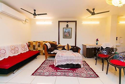 Bay Stays 2BHK Near White Town