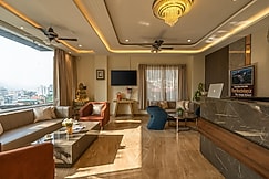 Perfectstayz Premium Pinaaki - Ganges view, Rishikesh