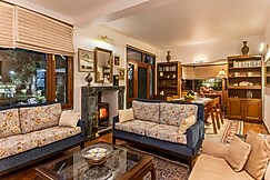 V are Family Bliss Cottage | 3BHK Hilltop Pet Friendly Villa with Sundeck, Bonfire & BBQ, Mukteshwar