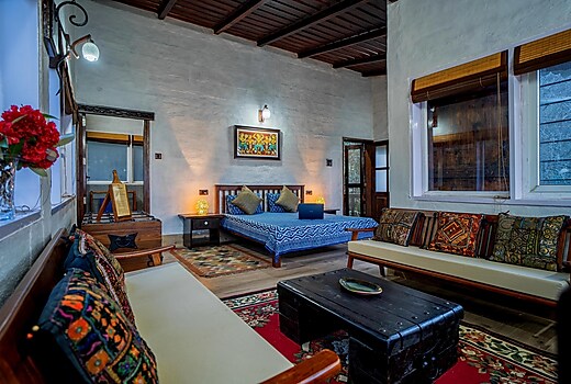 Himalayan Luxe Homestead | Pottery/Baking/Workshop