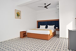 Thomson Beach House Calangute, Goa