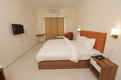 HOTEL ELITE, Bareilly