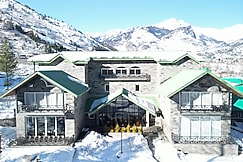 Nivasana Manali - A Luxury Boutique Hotel., Manali