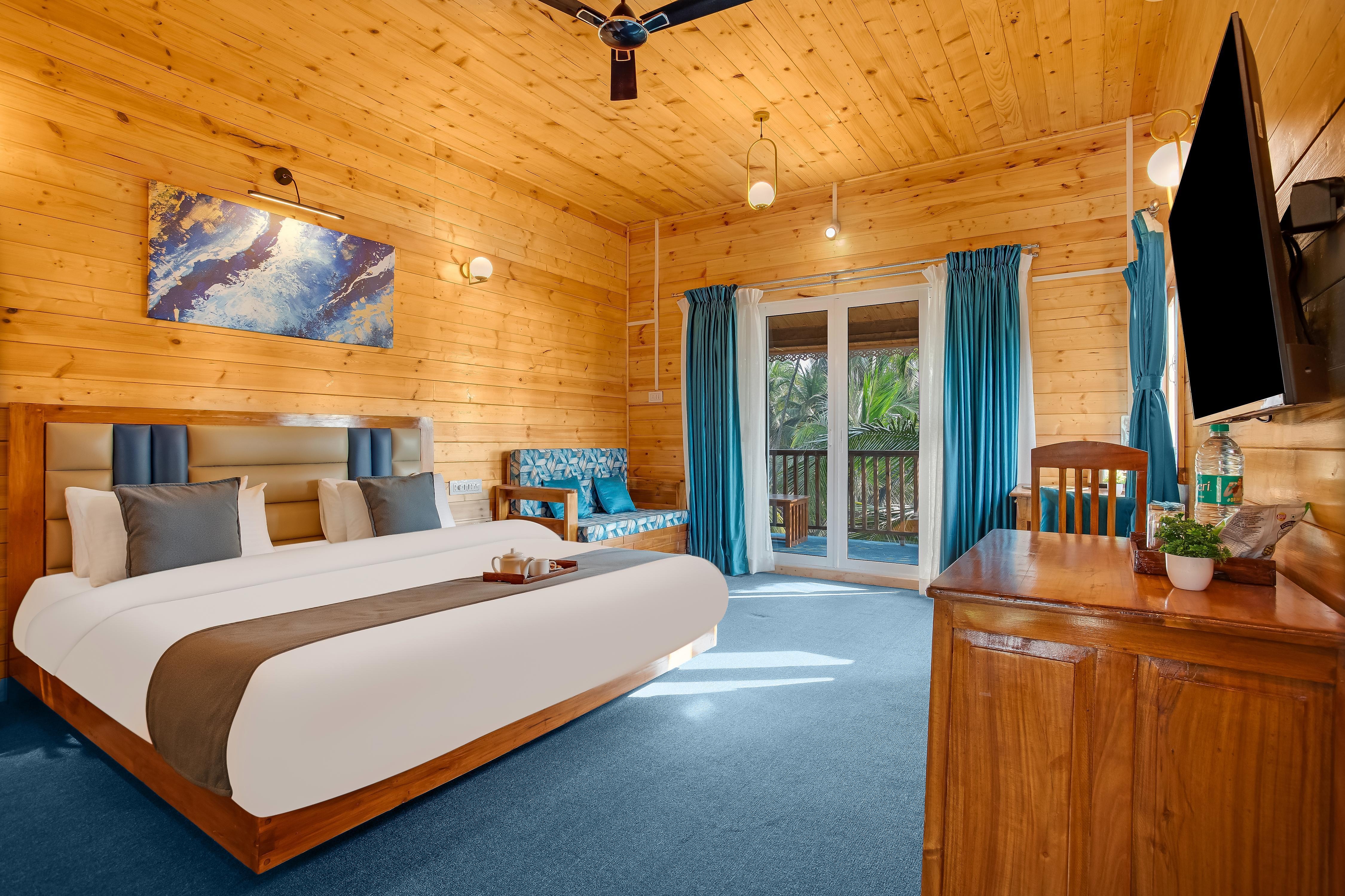 Parisa Beach Resort Tarkarli Bhogawe - Tap to explore photos