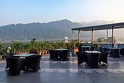 Trevon The Shire Inn, Haldwani