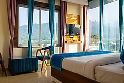 Trevon The Shire Inn, Haldwani