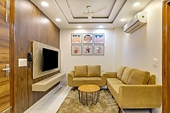 Premium 3bhk near Airport, Manipal Hospital, Venkatesh Hospital and Yashobhoomi Convention Centre, Delhi