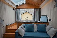 YELLOW HOTELS & COTTAGES