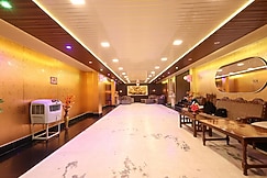 Hotel Maharaja Palace, Jamui