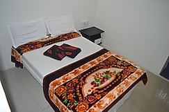 Hotel Krishna rooms and restaurant, Rajula