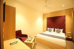 Hotel Nayyar Regency Near Golden Temple, Amritsar