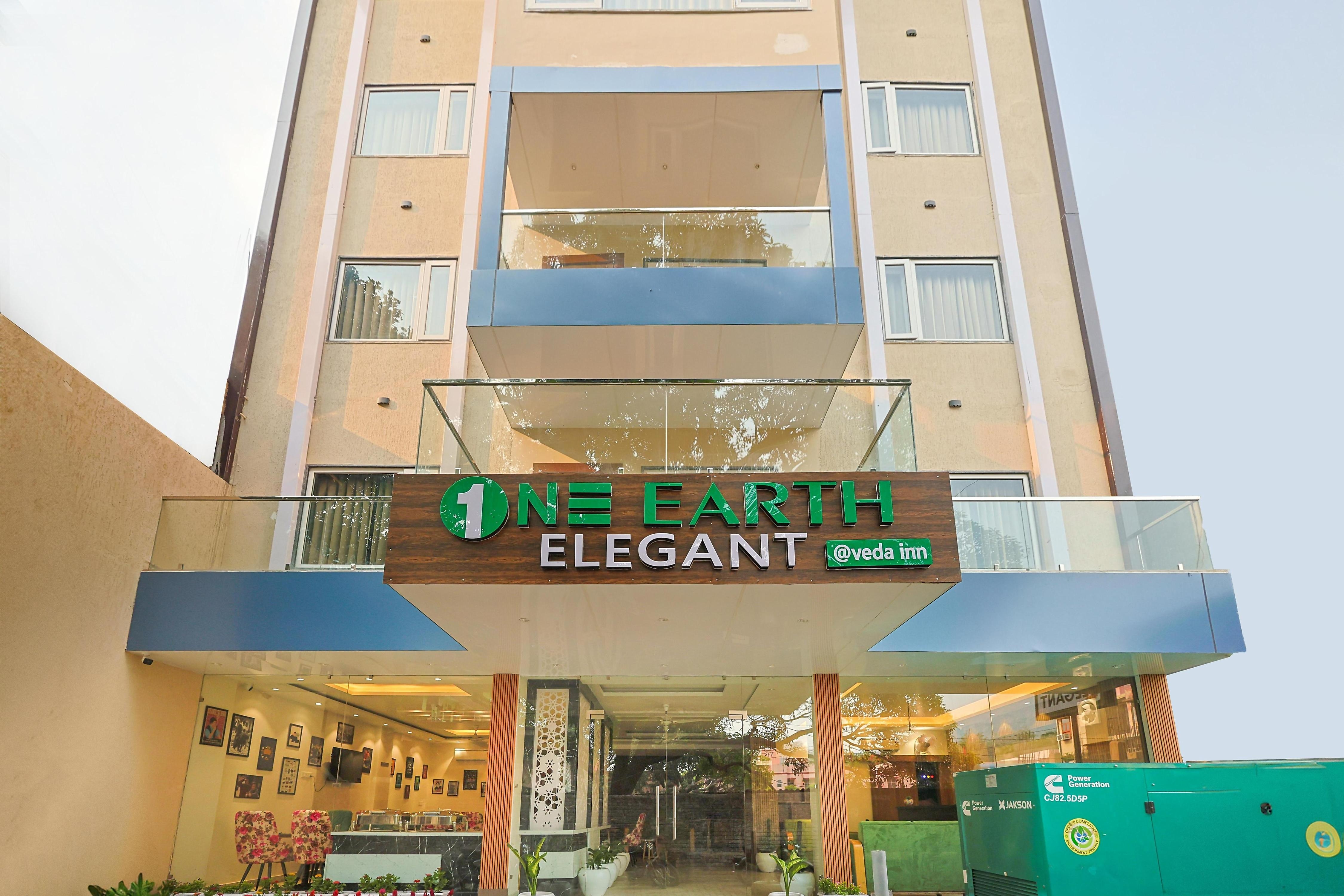 One Earth Elegant (100 Mtrs to Parmarth Niketan) - Tap to explore photos