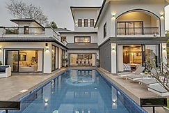 Ultra Luxury Lavender Villa 7BHK |Pvt Heated Pool|Car, Goa