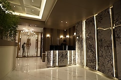 Radiant by DNG, Kanpur