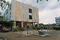 Hotel Grand Vrundavan, Akkalkot