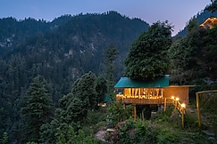 Magnificent Treehouse with Valley View, Tandi, Lahaul