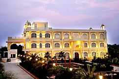 Hari Mahal Resort, Bahror
