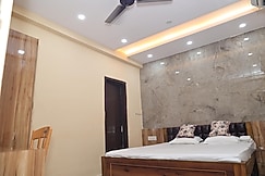 HOTEL RADIANT, Jamshedpur