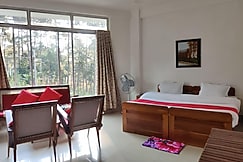 Highwinds Lakeside, Hojai