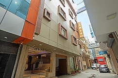 Hotel Aman Suites at Delhi IGI Airport by Arch Group, Delhi