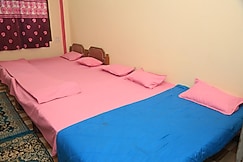 Mahakal Dwar Home Stay (Opposite Shri Nandi Dwar- Mahakal) Corridor , Ujjain