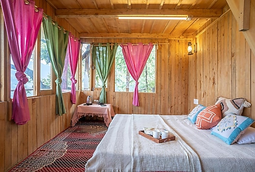 The Rustic Treehouse