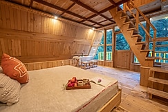 Lovely AFrame | Riverside|250M Steep Trek|, Jibhi