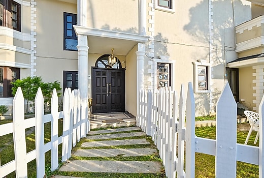 The Si 3 BHK Luxe Cottage