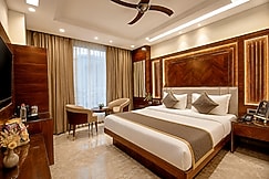 The Vanson Pride - Premier Stay & luxury Restaurant, Delhi