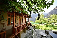Himalayan Mud Resort, Kasol
